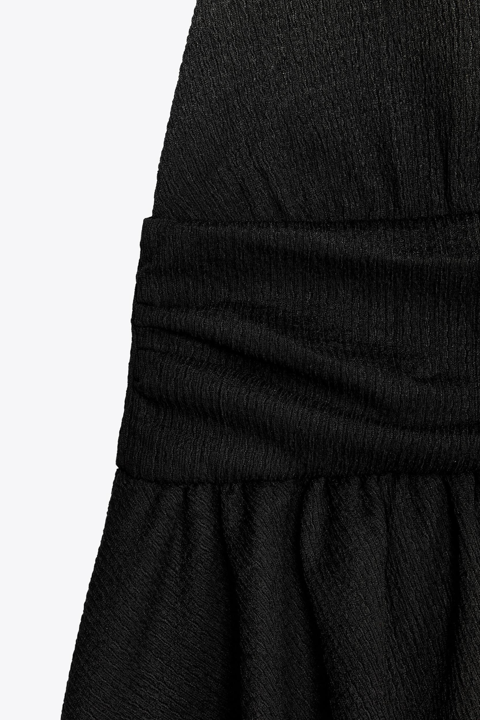 RUFFLED HALTER TOP Product Image