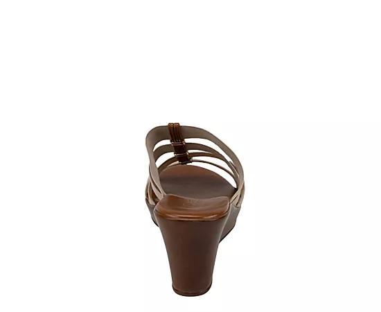Italian Shoemakers Womens Clover Wedge Sandal Product Image