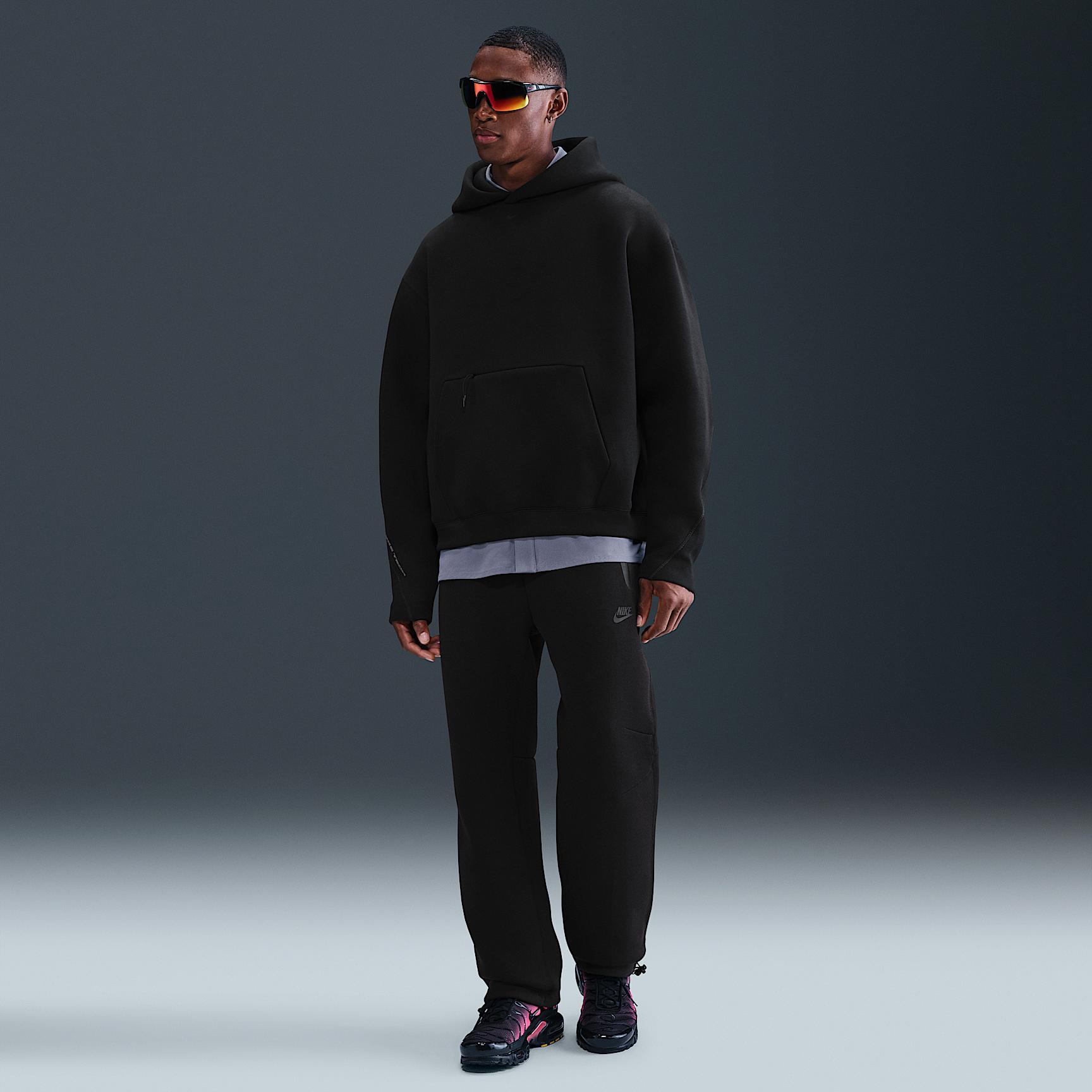 Nike Men's Tech Fleece Oversized Hoodie Product Image