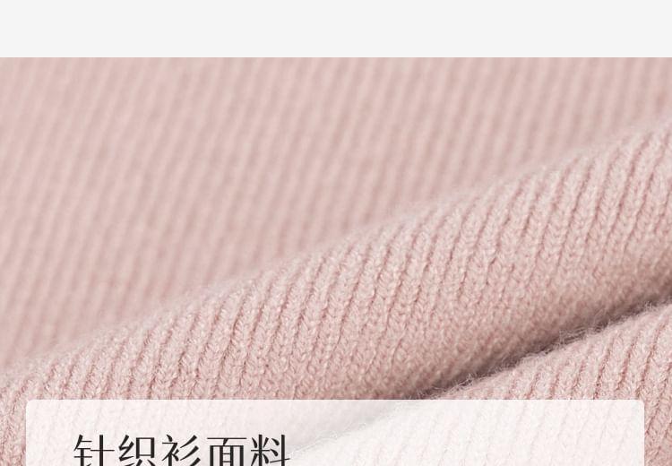 Long-Sleeve Crewneck Furry Trim Plain Knit Top Product Image