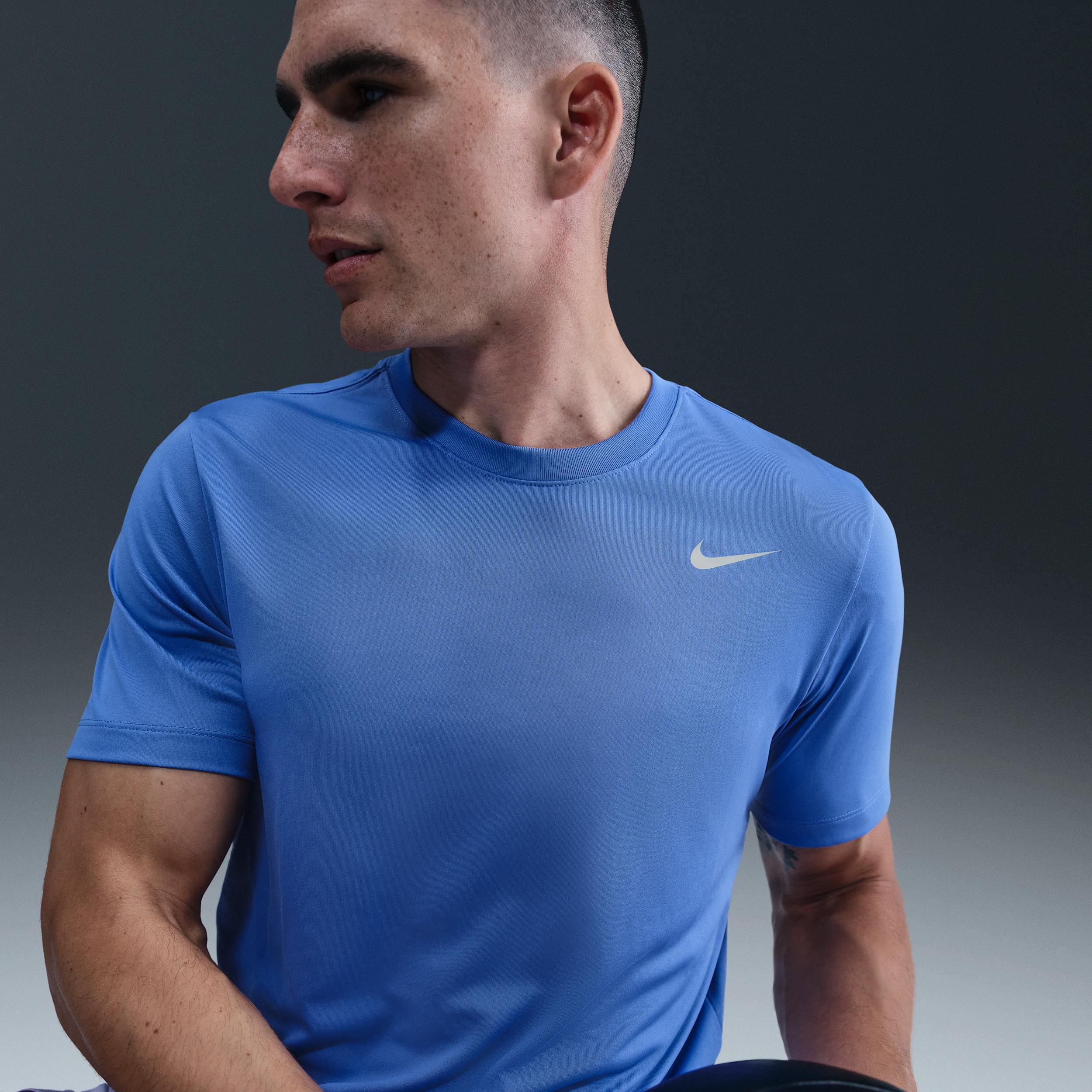Nike Men's Dri-FIT Legend Fitness T-Shirt Product Image