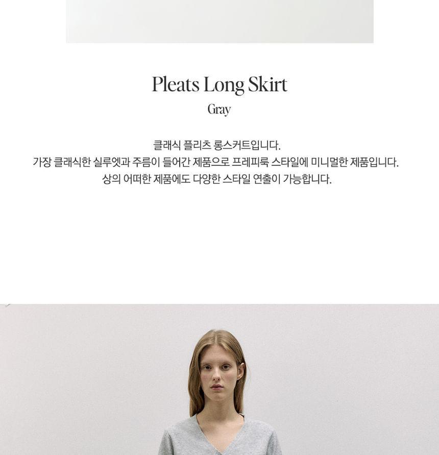 Pleated Long Skirt (Gray) Product Image