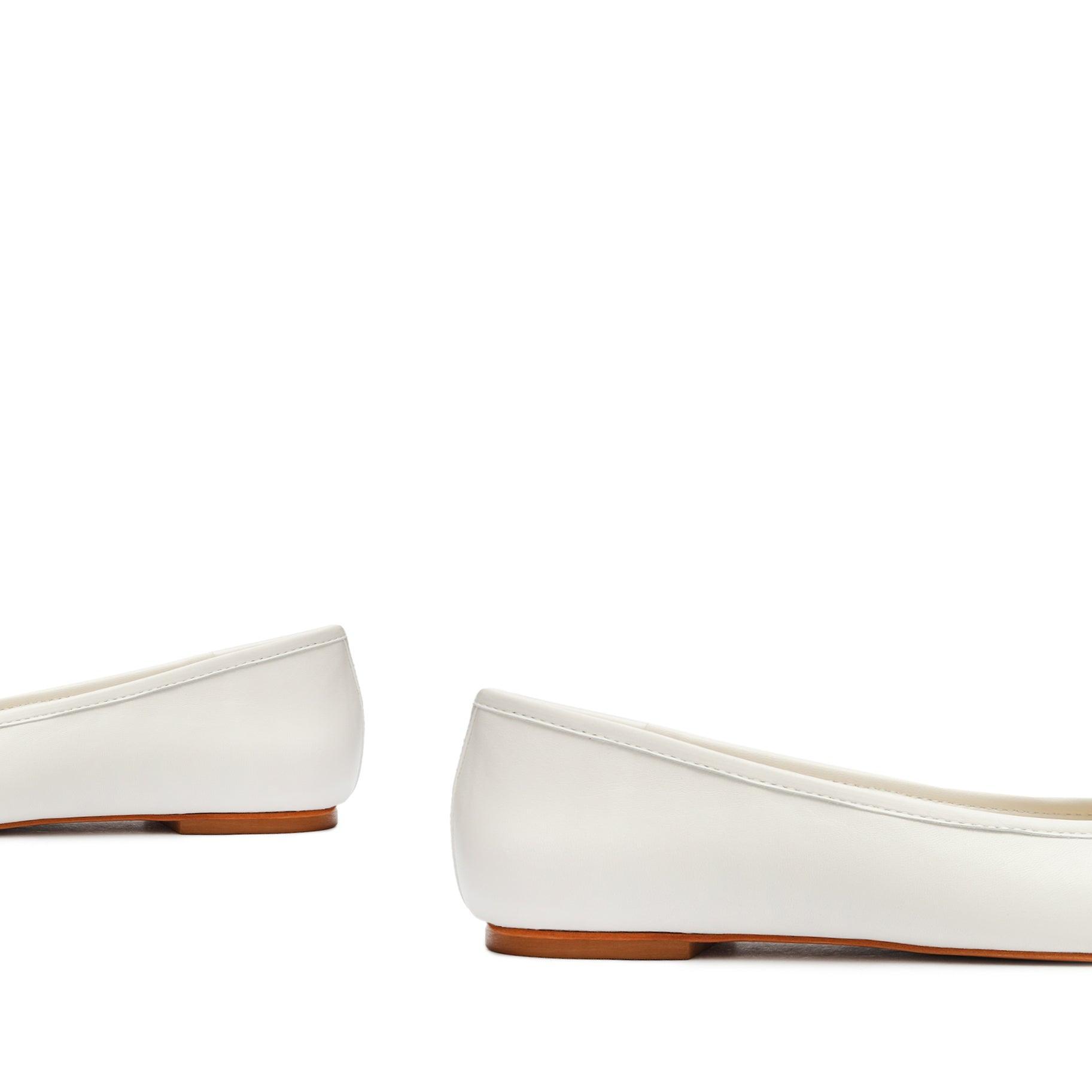 Sae Leather Flat Product Image