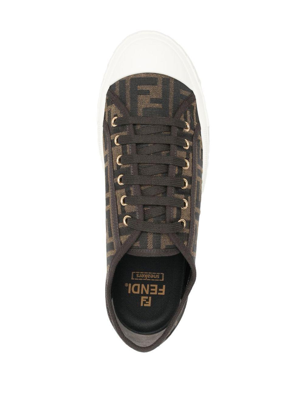 jacquard-logo low-top sneakers Product Image
