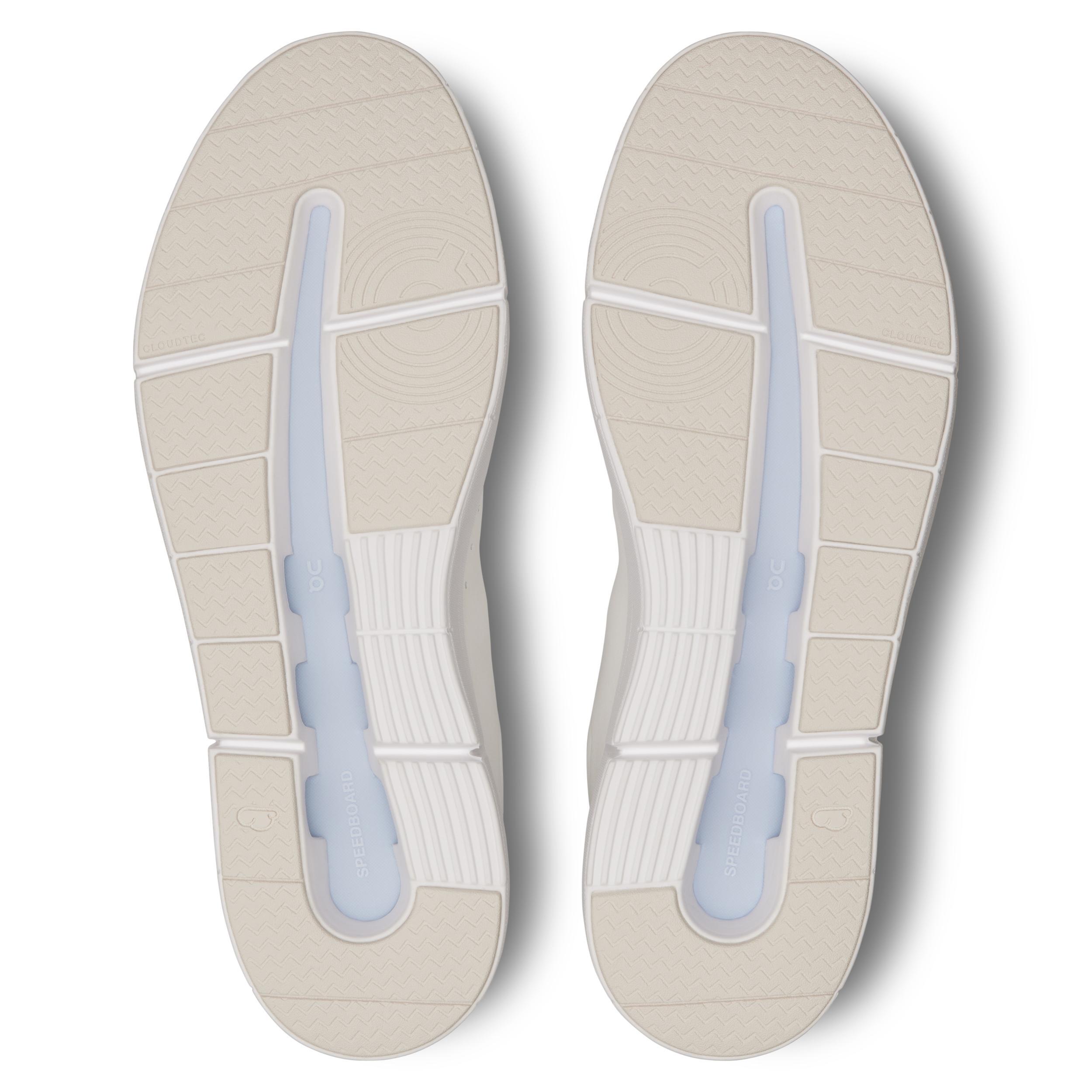 Roger Advantage Court Sneaker Product Image