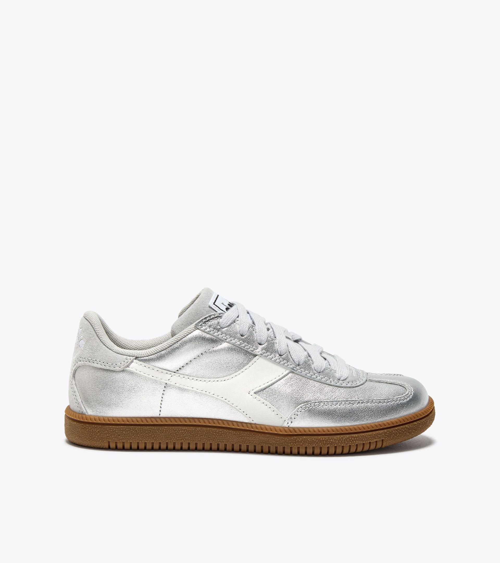 TRAINER METALLIC Product Image