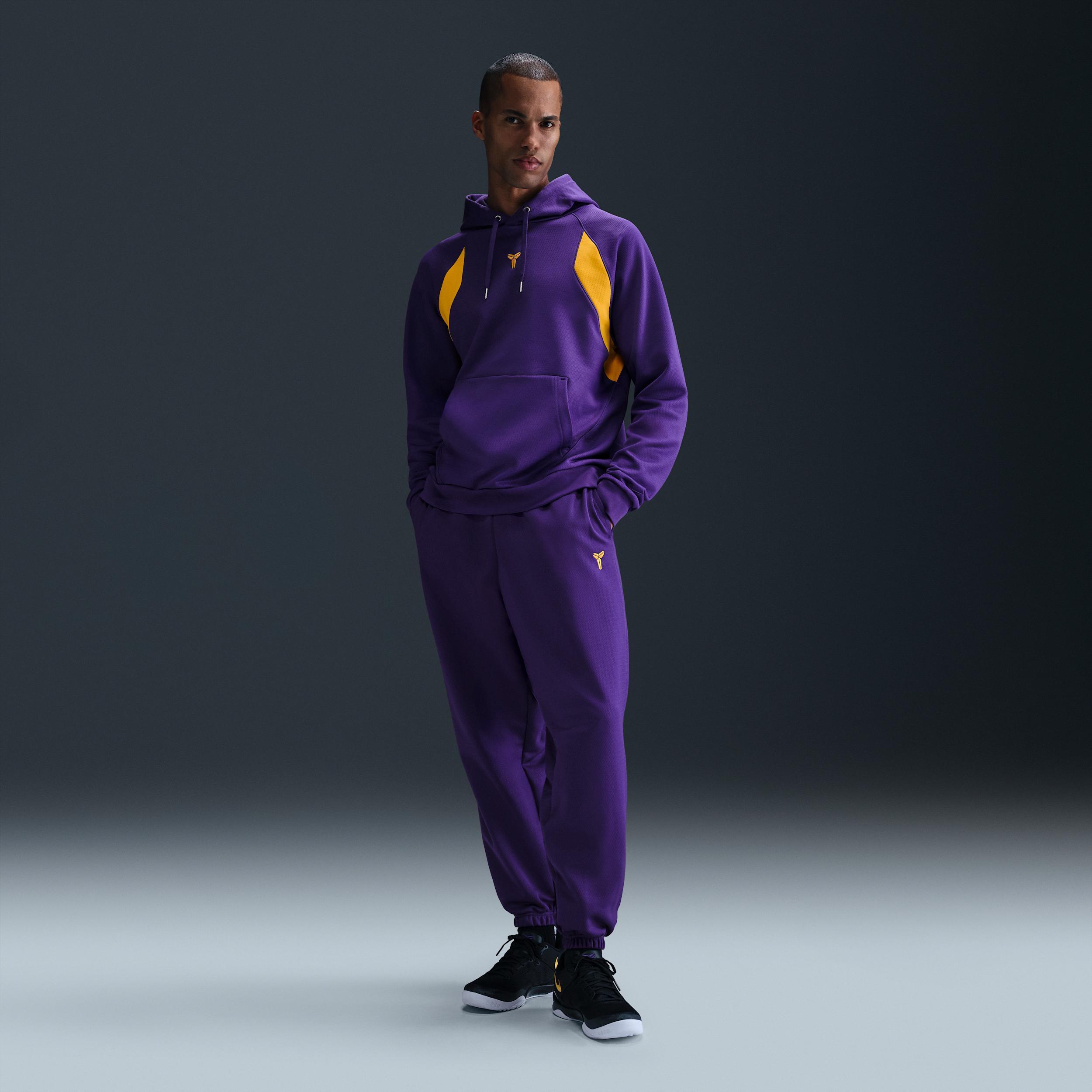 Nike Men's Kobe Therma-FIT Pullover Hoodie Product Image
