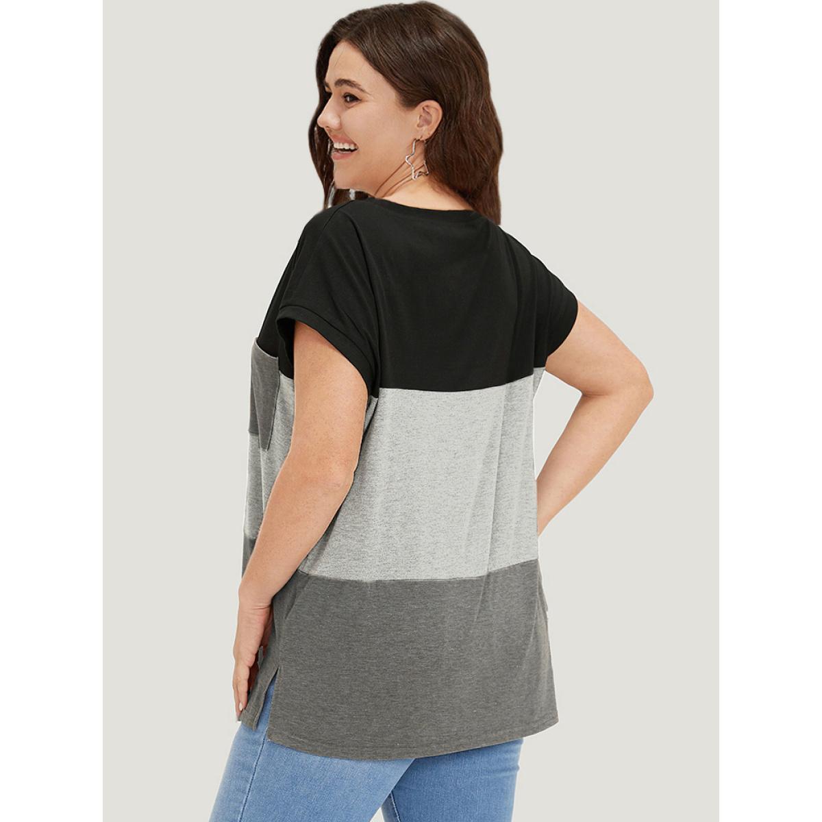 Plus Size Colorblock Contrast Patched Pocket Batwing Sleeve T-shirt Gray Women Casual Contrast Colorblock Round Neck Dailywear T-shirts BloomChic 12/L Product Image