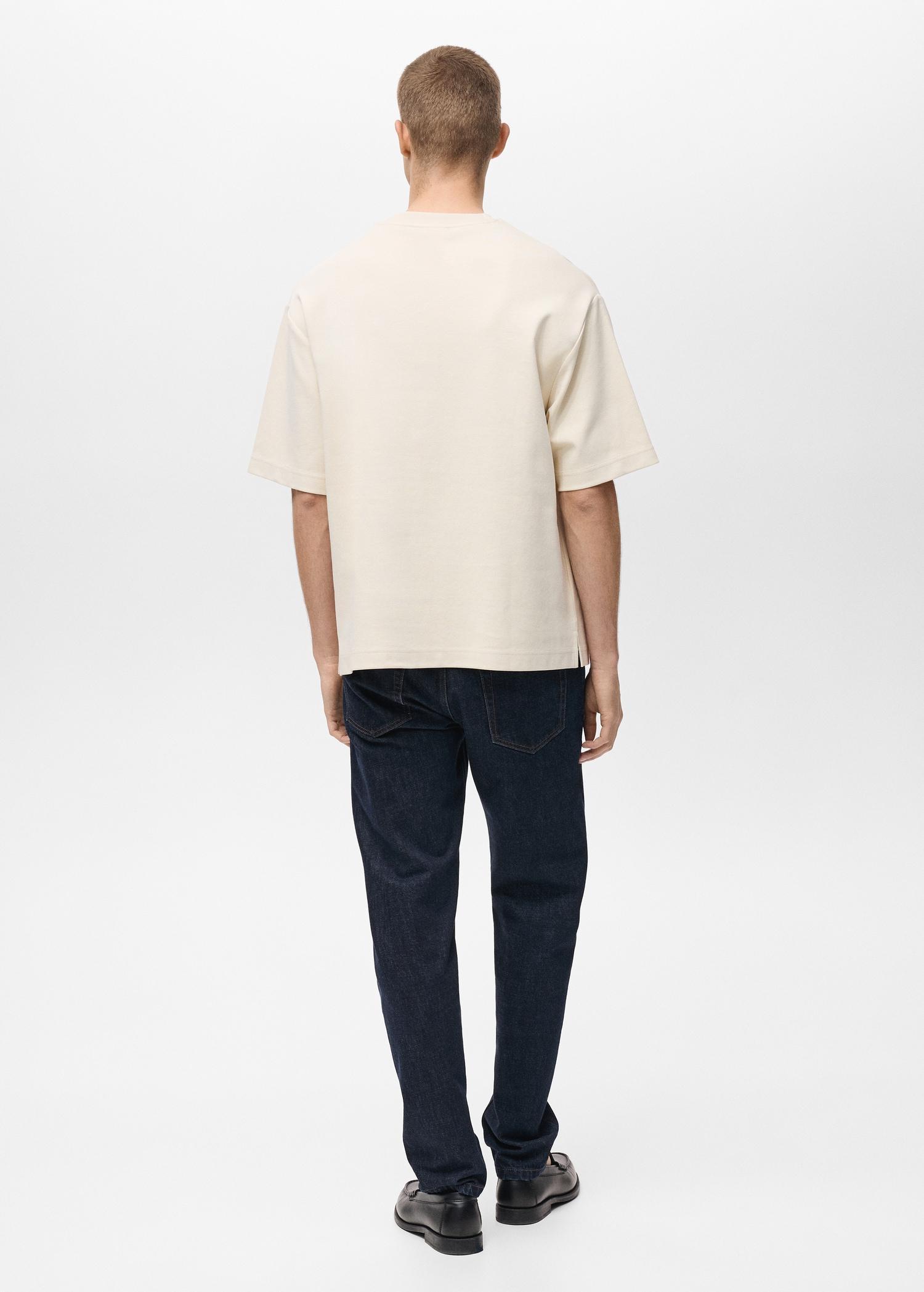 Oversize cotton pocket T-shirt - Men | MANGO USA Product Image