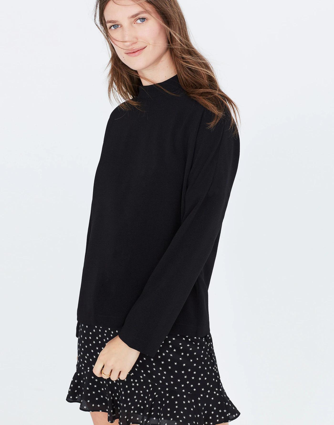 Moderne Mockneck Top Product Image