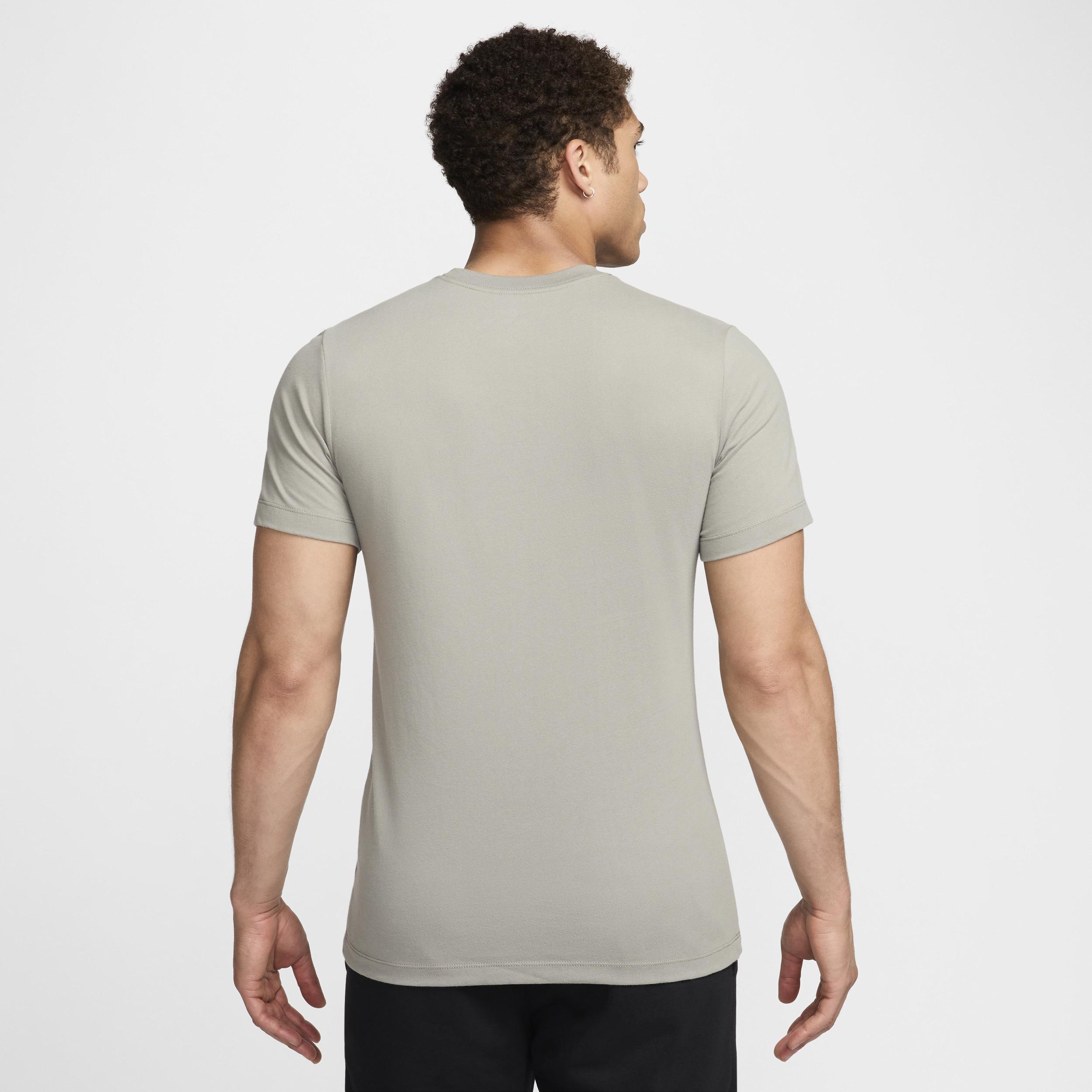Nike Men's Dri-FIT Fitness T-Shirt Product Image
