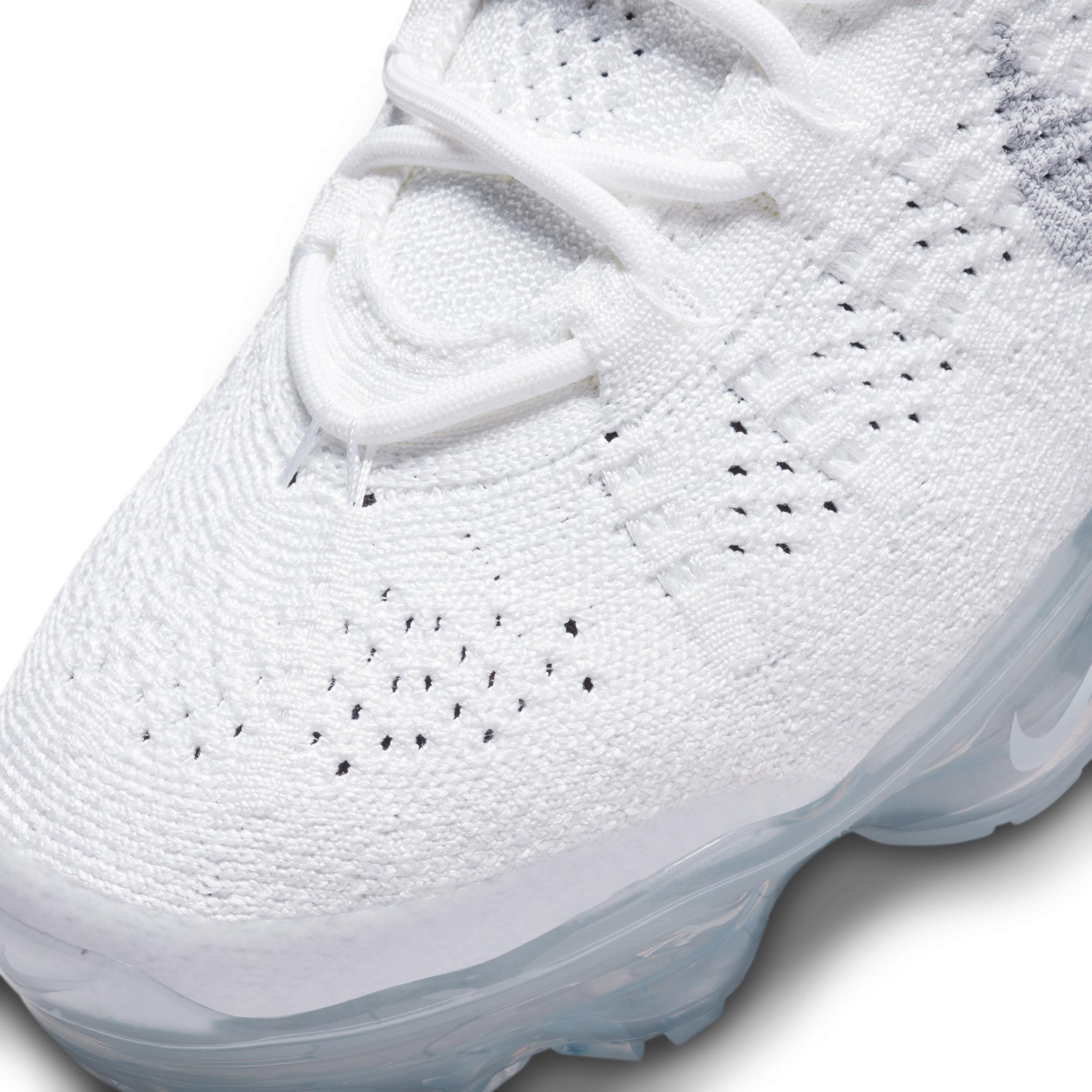 Nike Womens Air VaporMax 2023 Flyknit Shoes Product Image