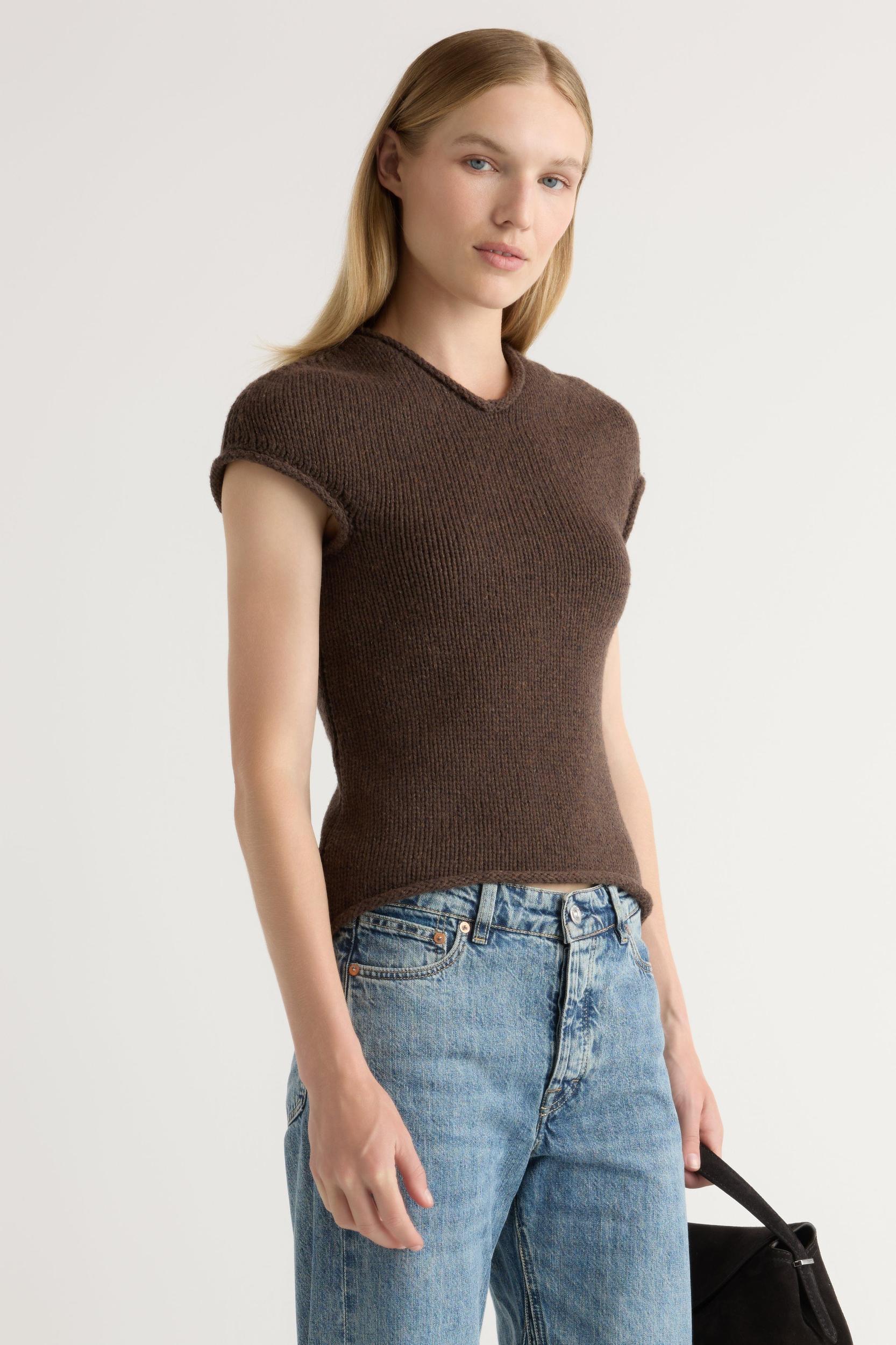 Simoul V-Neck Sweater Top Product Image