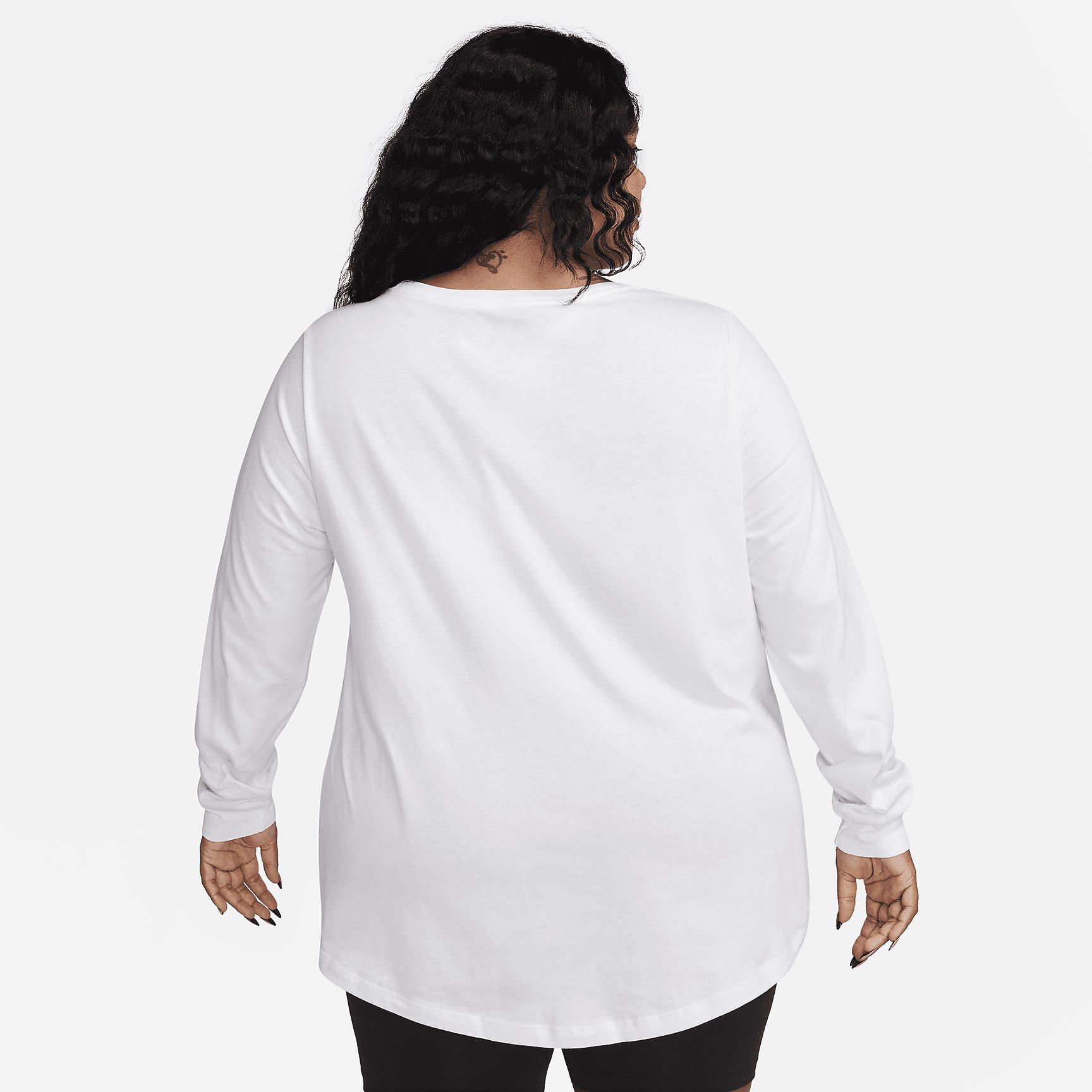 Nike Sportswear Club Women's Long-Sleeve T-Shirt (Plus Size) Product Image