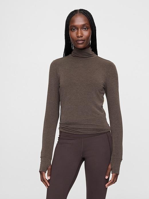 GapFit Breathe Turtleneck Product Image