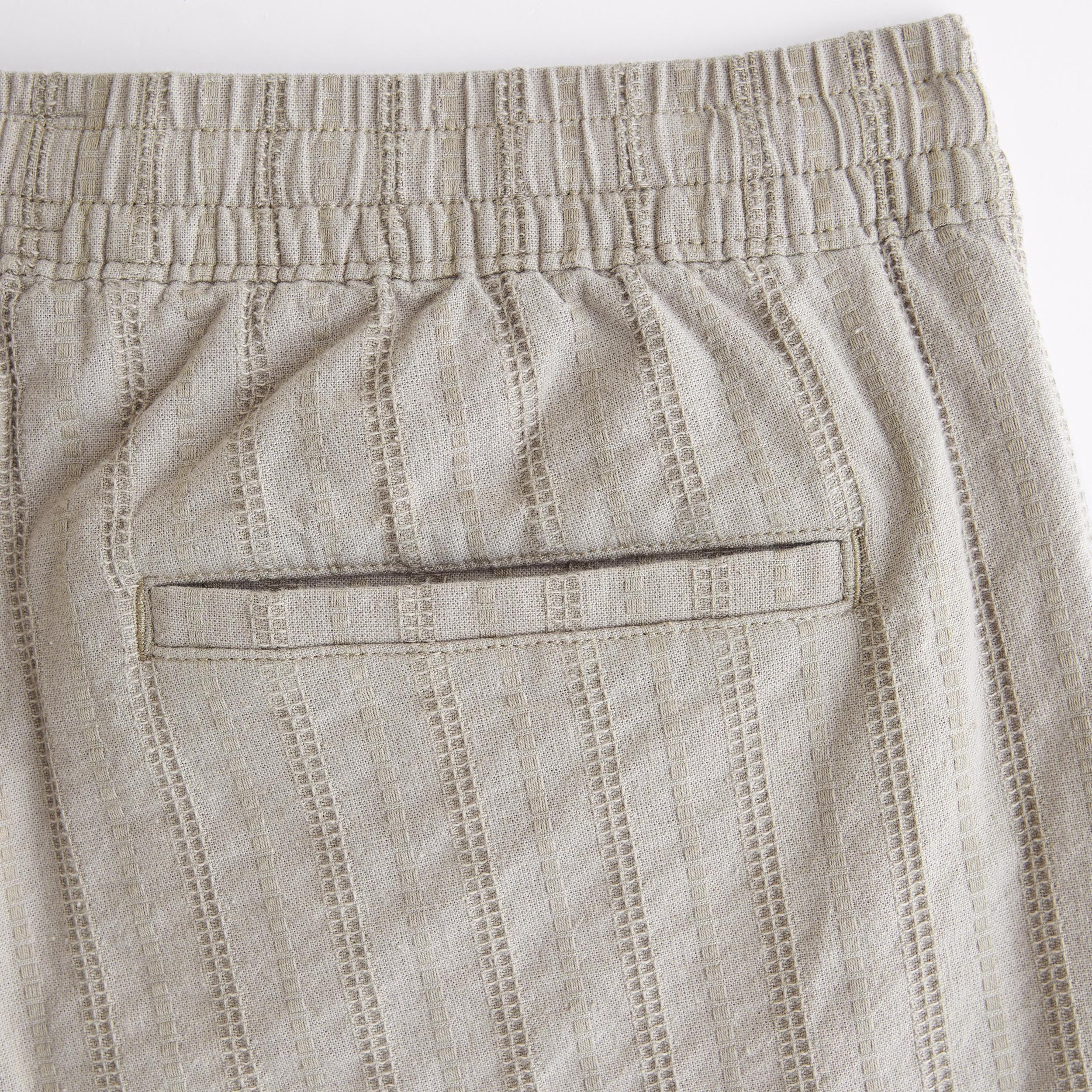 Cotton Texture Pull-On Short Product Image