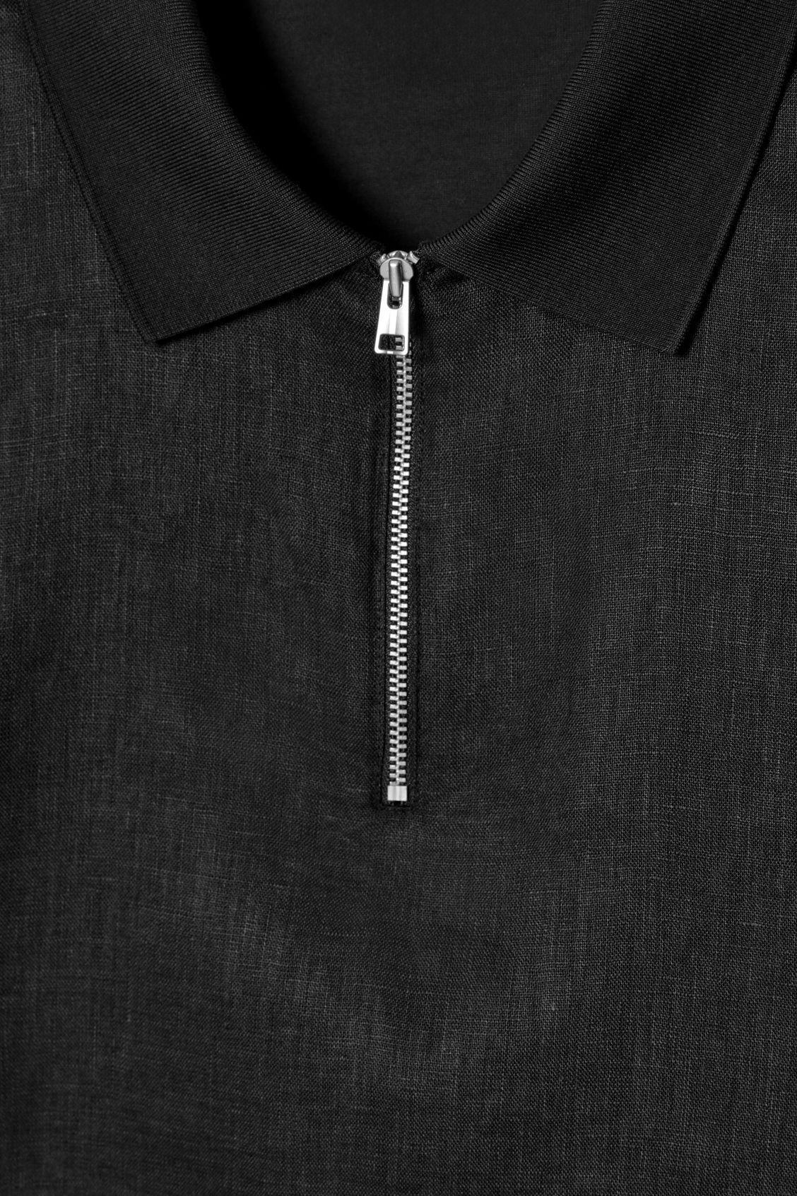 CONTRAST-PANEL LINEN HALF-ZIP POLO SHIRT Product Image