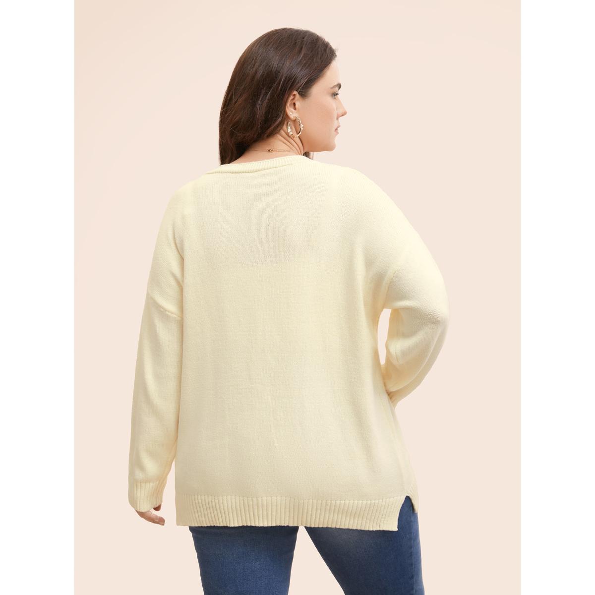 Plus Size Contrast Crochet Floral Patch Pocket Cardigan Beige Women Casual Loose Long Sleeve Everyday Cardigans BloomChic 30/6X Product Image