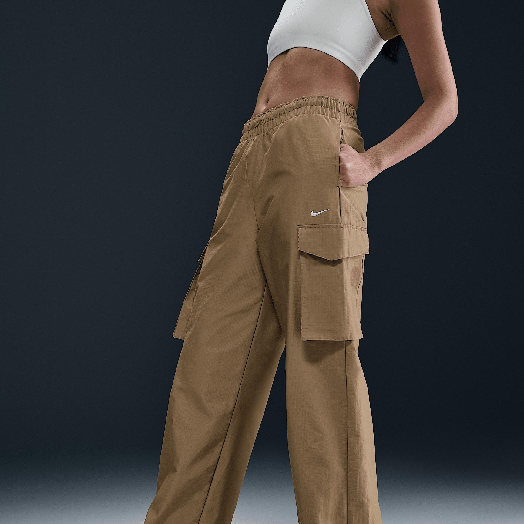 Nike Sportswear Everything Wovens Women's Mid-Rise Cargo Pants Product Image