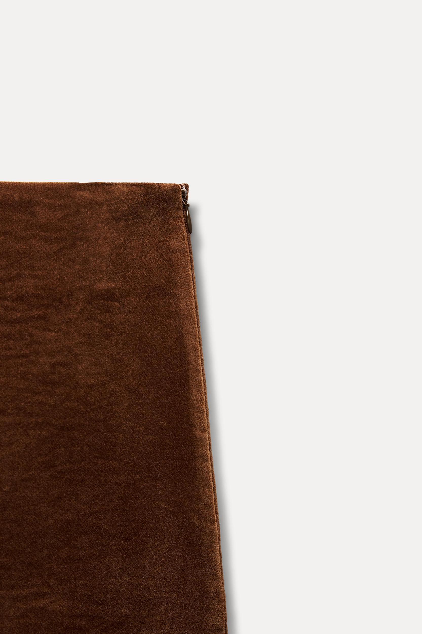 VELVET MINI SKIRT Product Image