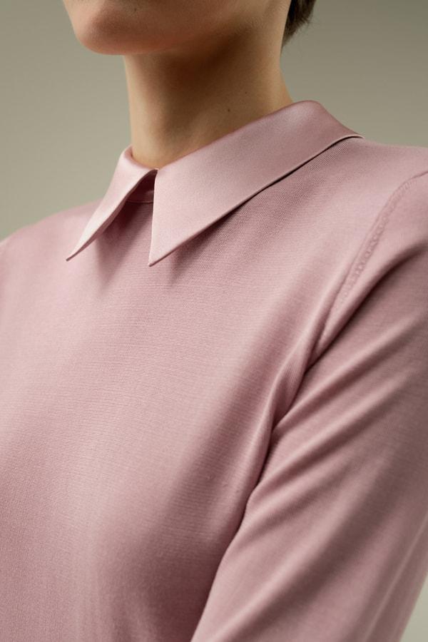 Elitist Silk Knitted Top with Collar Product Image