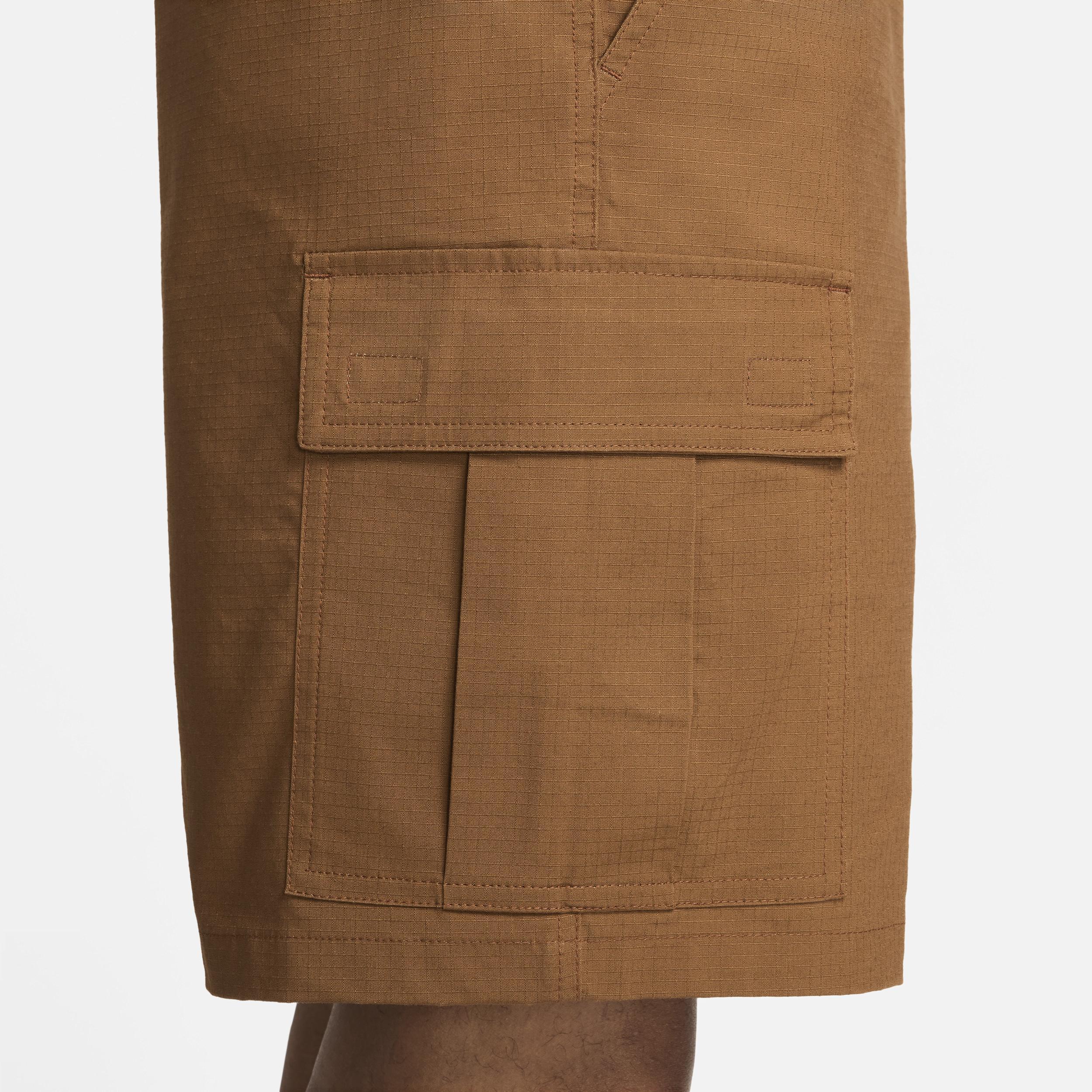 Nike Men's Club Woven Cargo Shorts in Brown/Light British Tan Size 34 Cotton/Spandex Product Image