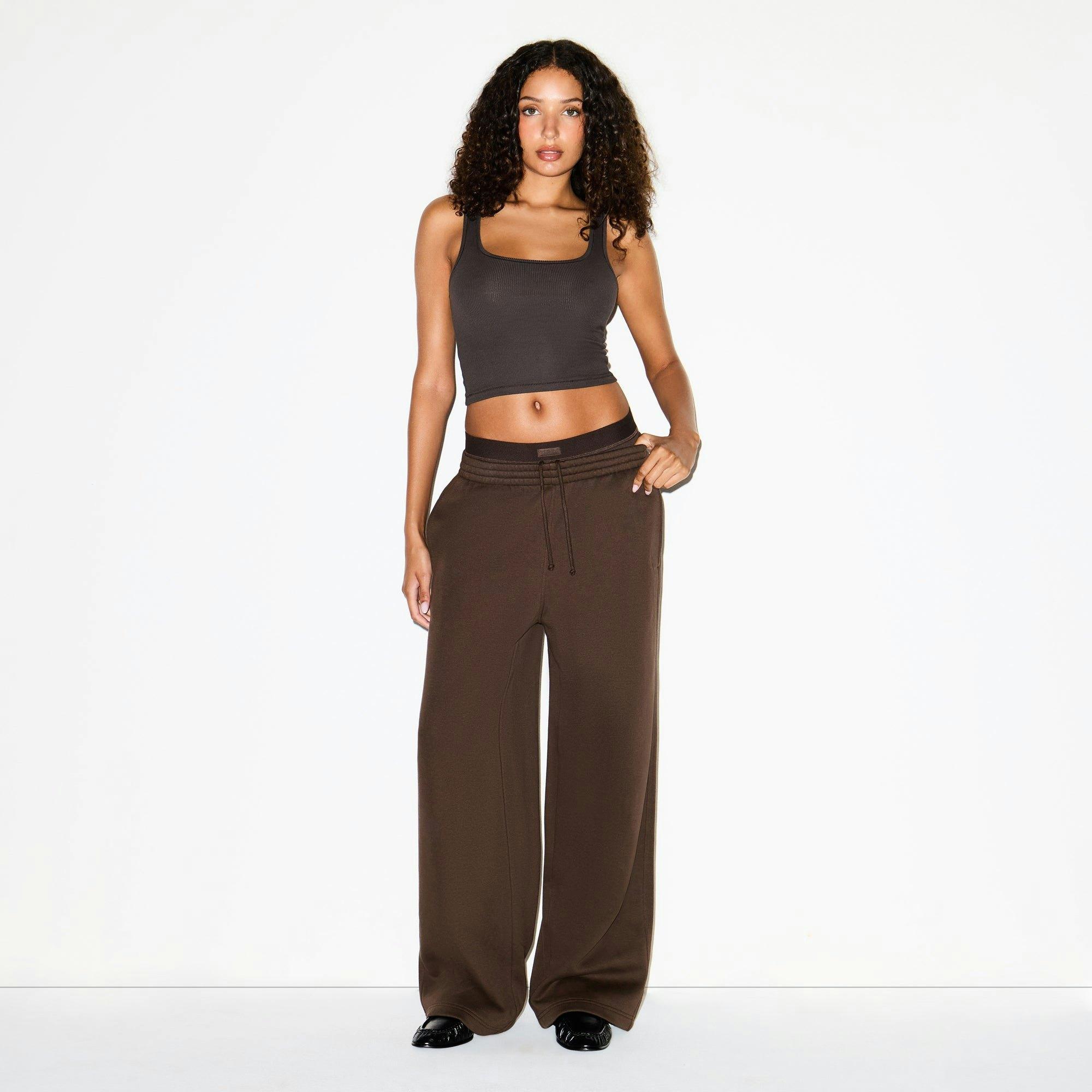 COTTON FLEECE OVERSIZED DOUBLE WAISTBAND PANT | DARK SEPIA Product Image