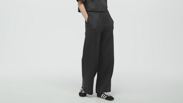 Off Placed 3-Stripes Wide Pant Product Image
