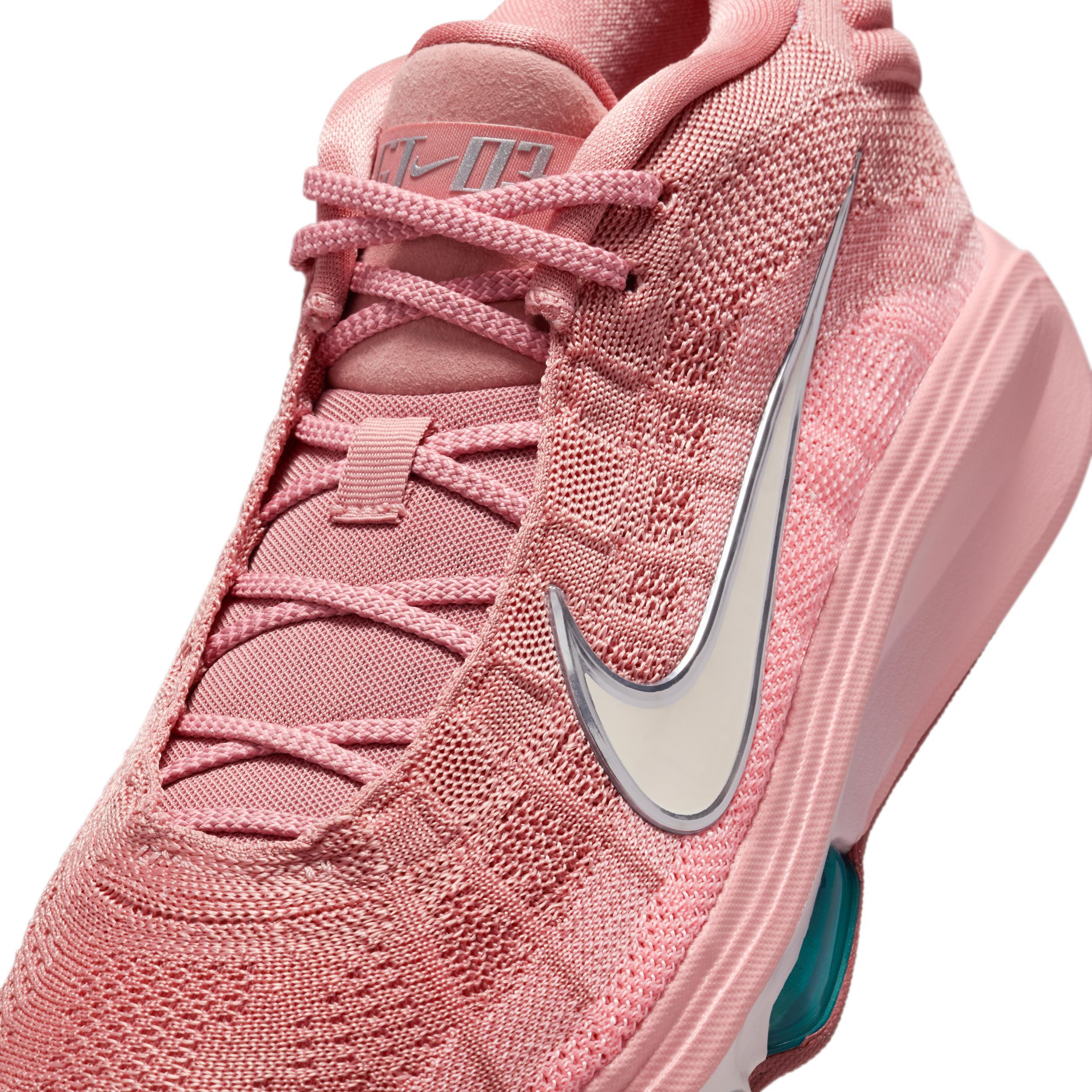 Nike Men's G.T. Hustle 3 Basketball Shoes Product Image