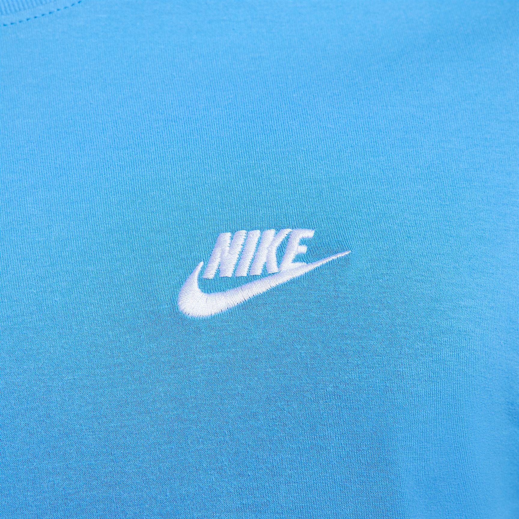 Nike Sportswear Club Men's Long-Sleeve T-Shirt Product Image