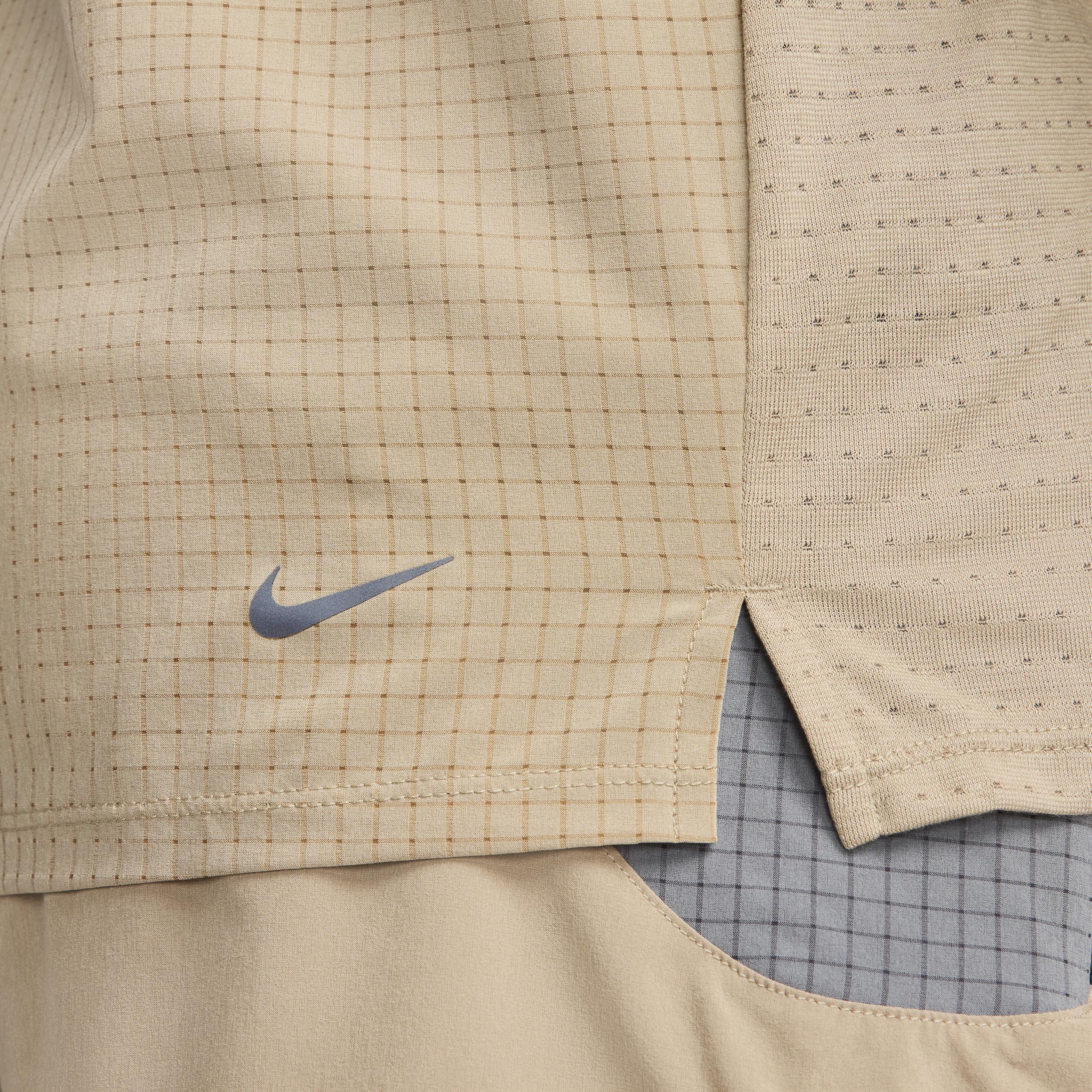 Nike Men's Trail Solar Chase Dri-FIT Short-Sleeve Running Top Product Image