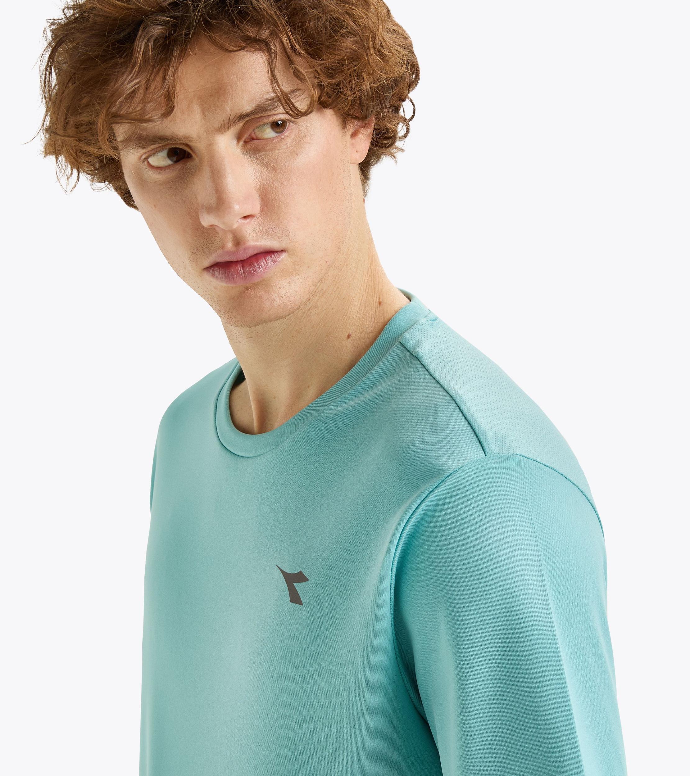SS T-SHIRT RUN Product Image