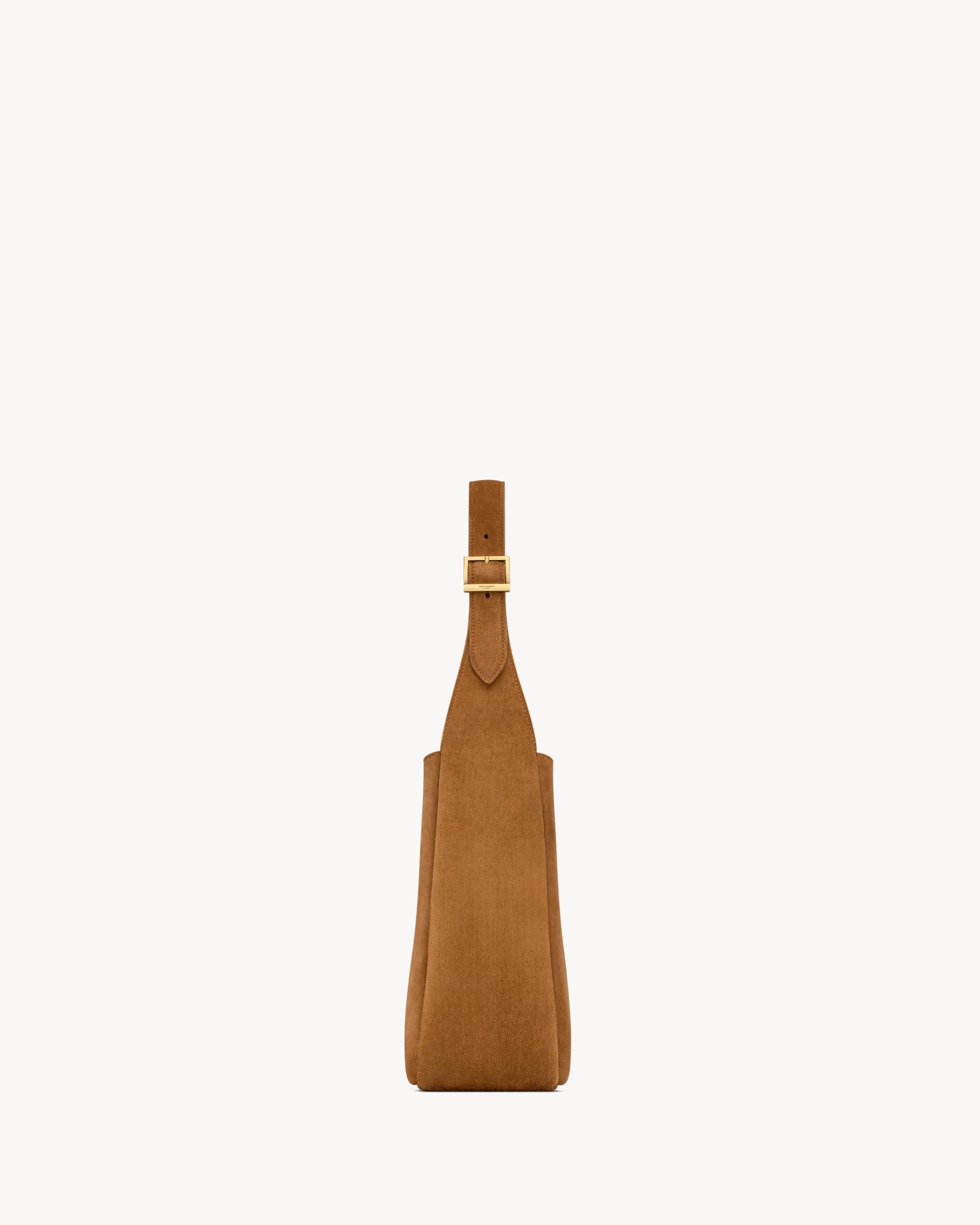 LE 5 À 7 supple small in suede Product Image