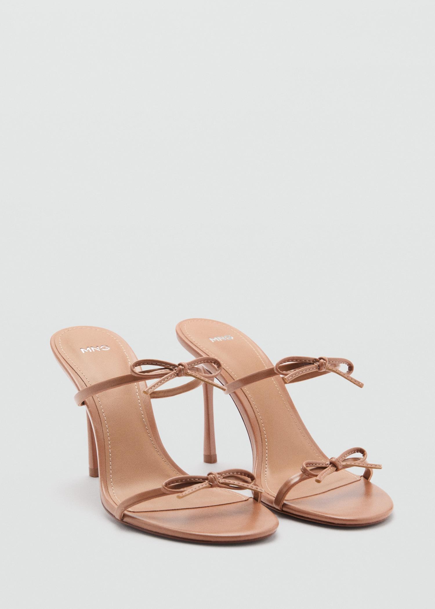 Strappy heeled sandals with bow detail - Women | MANGO USA Product Image
