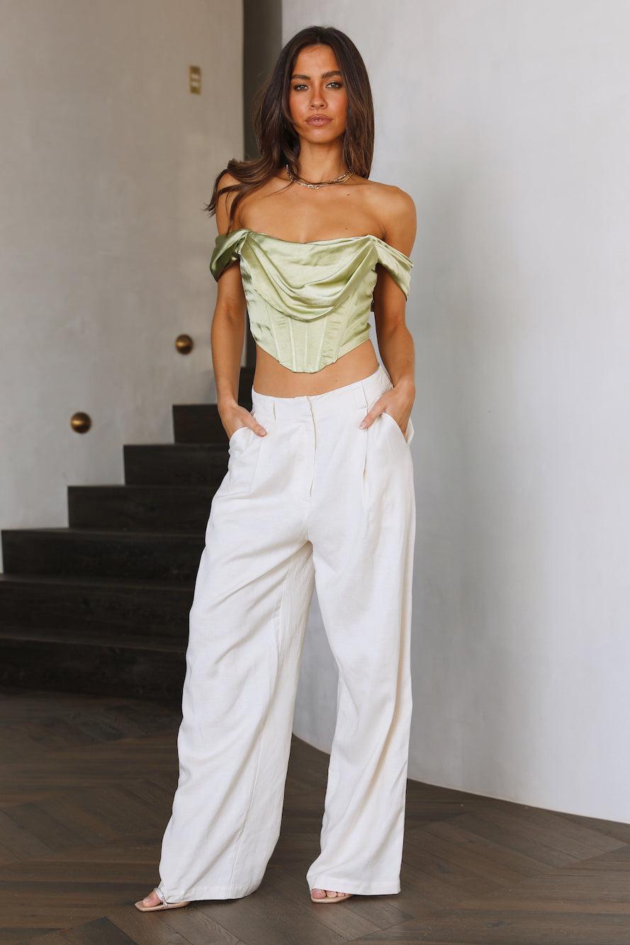 Queen Business Crop Green Product Image