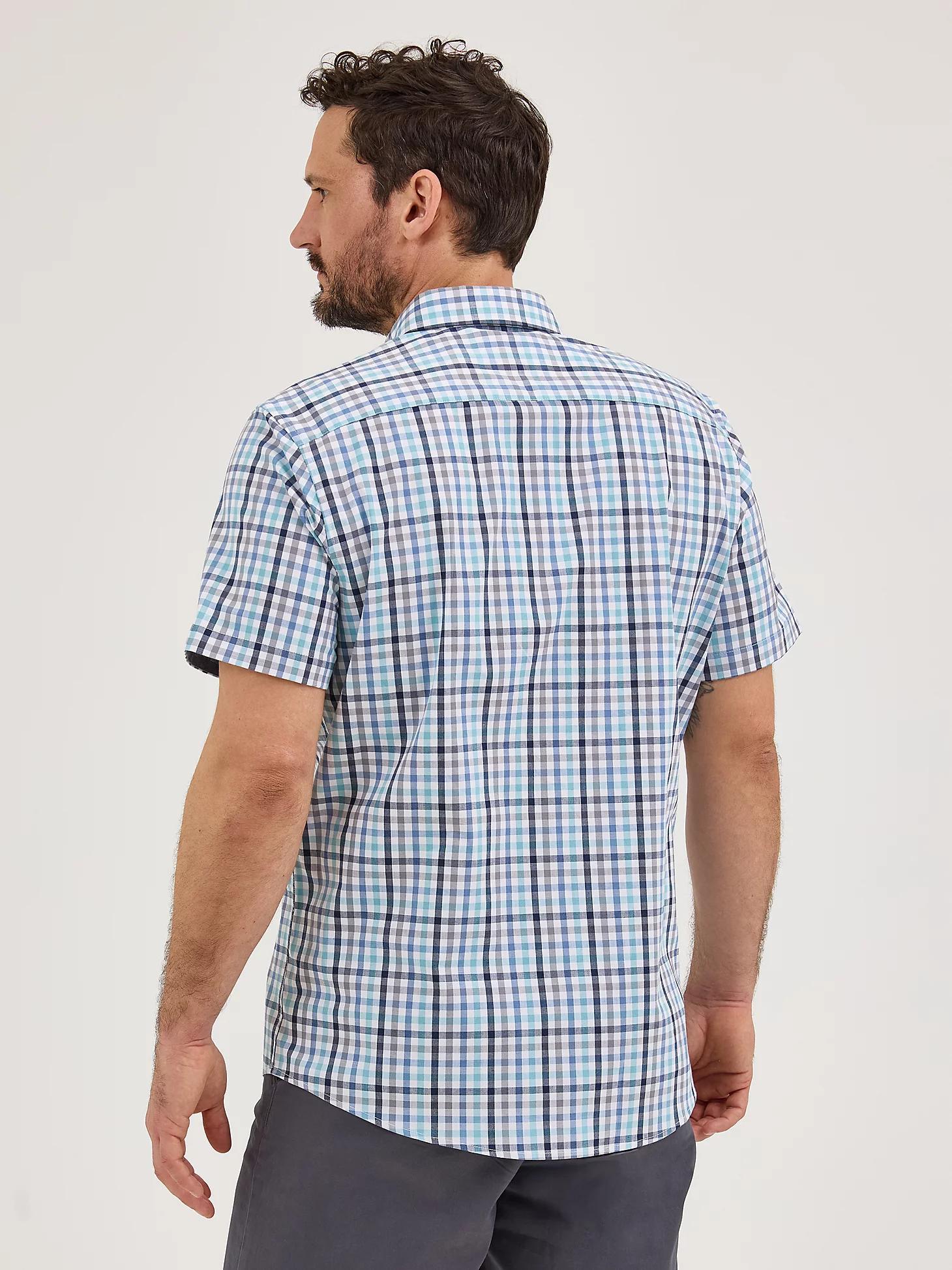 Men's Short Sleeve Thin Line Plaid Button Down Shirt | Men's Tops & Tees | Lee® Product Image