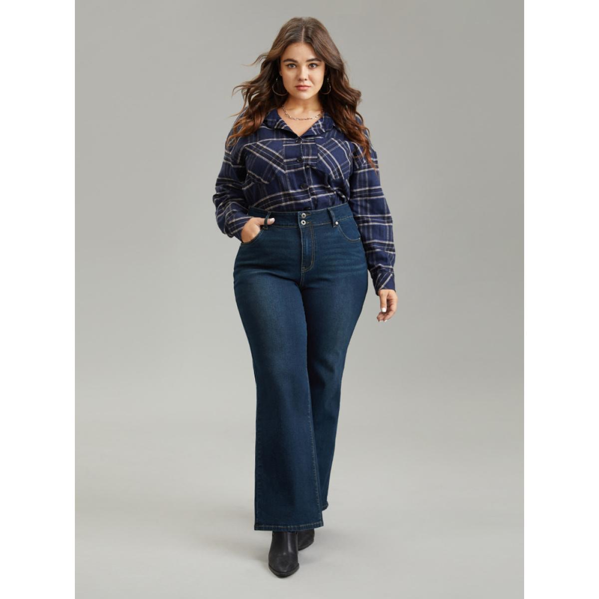 Plus Size Straight Leg Full Length Pocket Zipper Jeans Women Indigo Casual Plain Plain High stretch Pocket Jeans BloomChic 26/4X Product Image