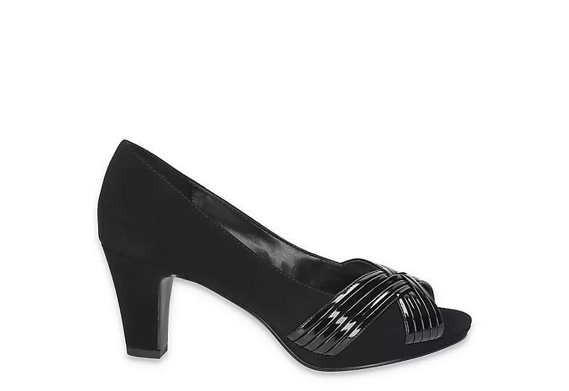 Easy Street Womens Lavish Pump Product Image
