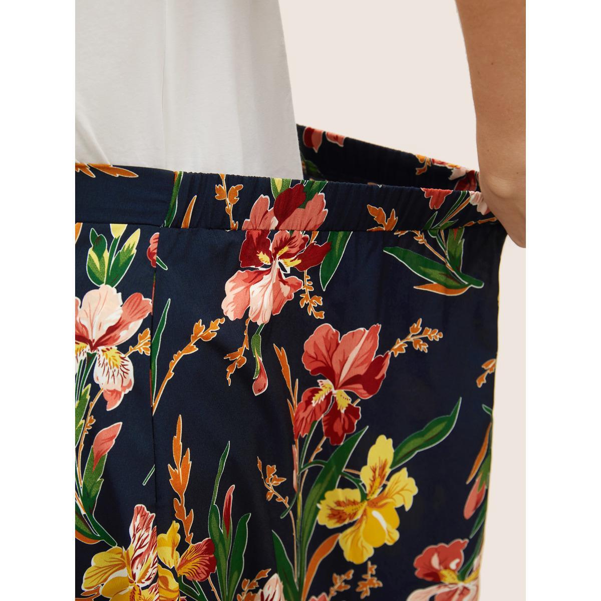 Plus Size Floral Print Side Seam Pocket Skirt Women Indigo Elegant No stretch Side seam pocket Everyday Skirts BloomChic 28/5X Product Image
