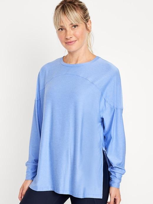CloudMotion Tunic Product Image