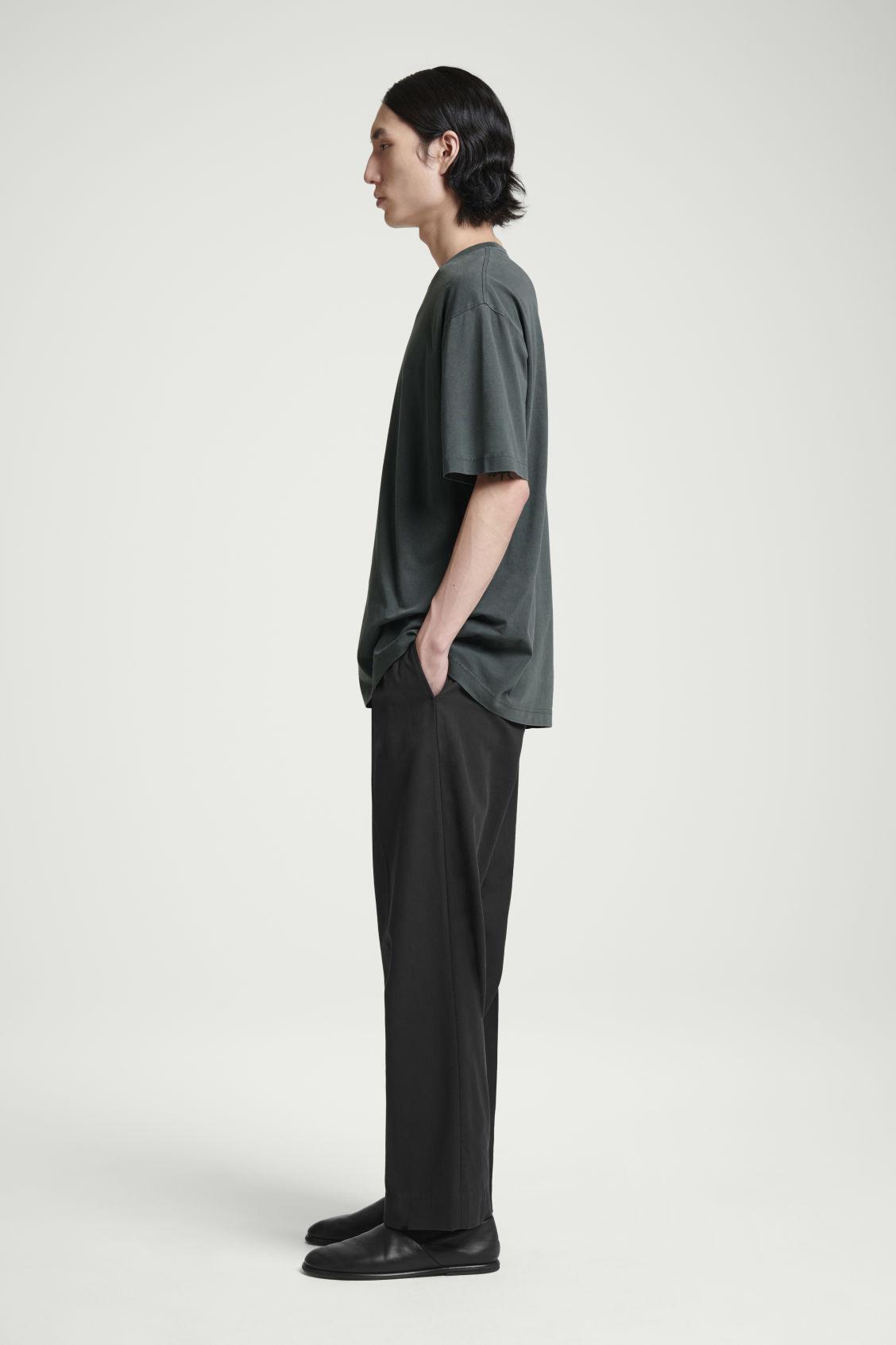 OVERSIZED COTTON T-SHIRT Product Image