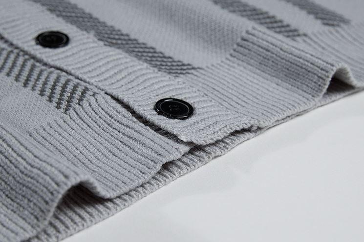 RT No. 3218 GRAY PLAID CARDIGAN Product Image