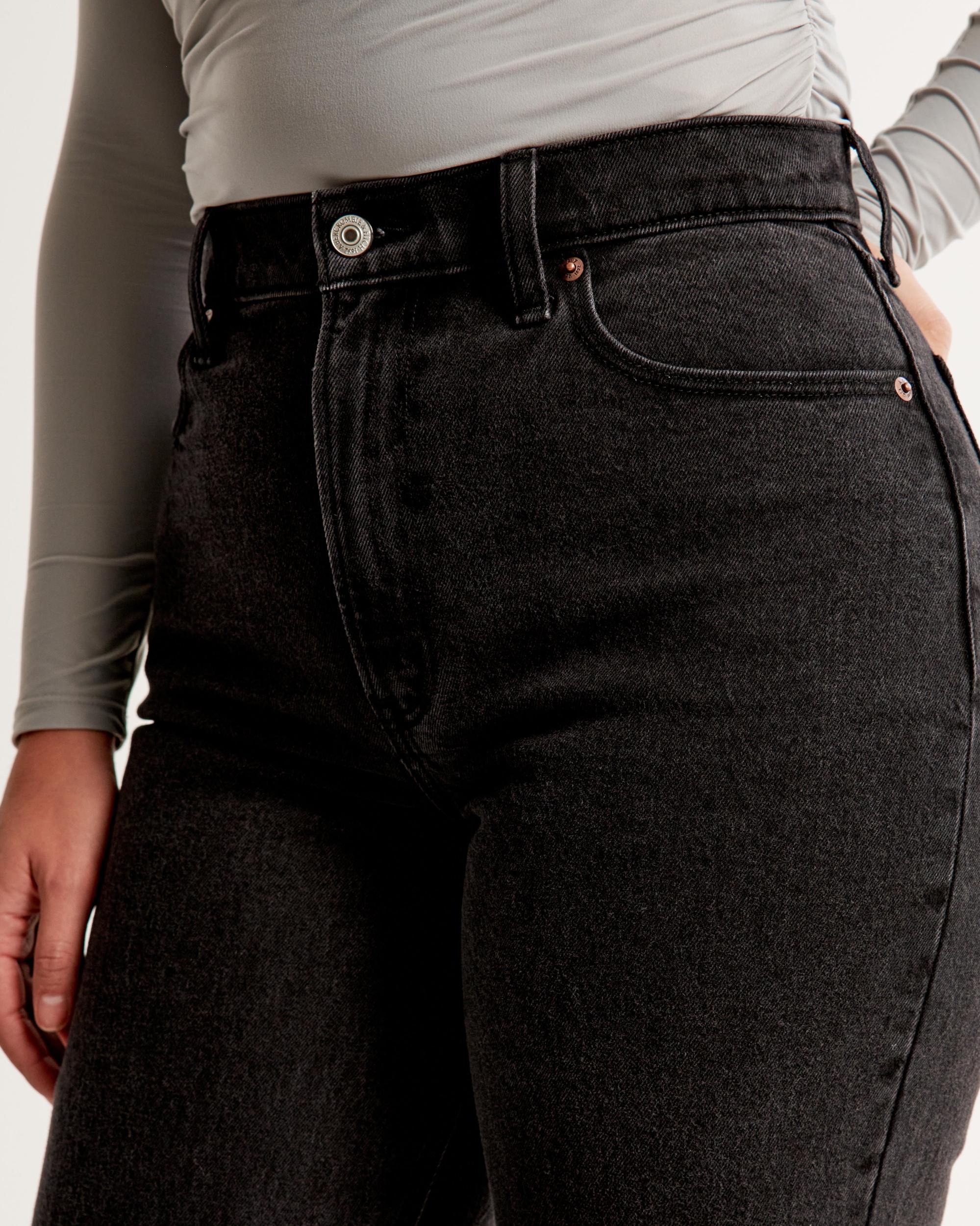 Curve Love Ultra High Rise 90s Straight Jean Product Image