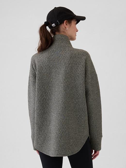 GapFit Quilted Jacquard Half-Zip Pullover Product Image