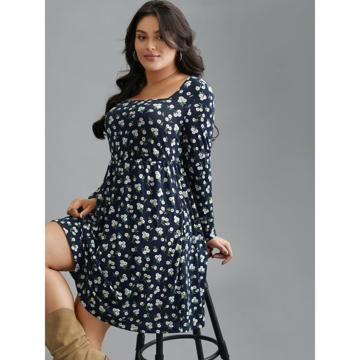 Plus Size Ditsy Floral Square Neck Pocket Dress Indigo Women Casual Non Knit Dresses Bloomchic 30/6X Product Image