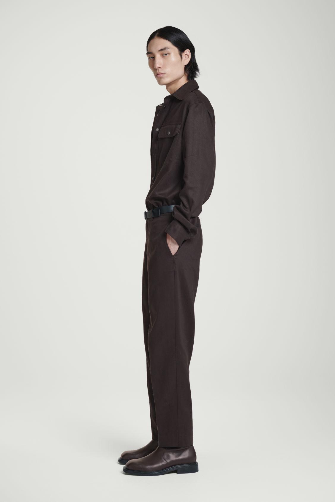 TOPSTITCHED TAPERED PANTS Product Image