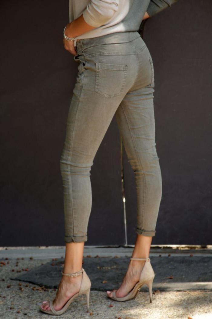 Solid Crinkle Jogger With Star Pocket Product Image