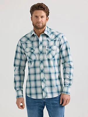 Men's Wrangler Retro® Long Sleeve Sawtooth Snap Pocket Western Shirt in Cherry Product Image
