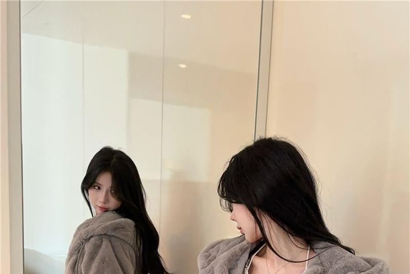 Plain Fluffy Zip-Up Crop Hoodie Product Image