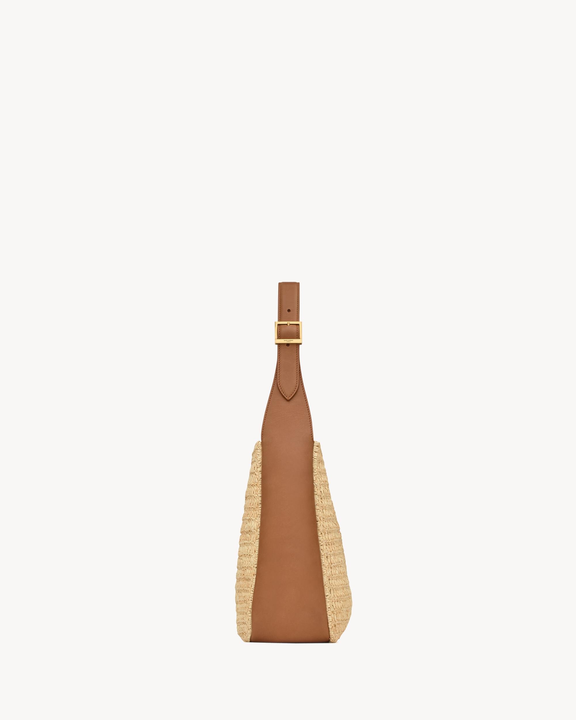 LE 5 À 7 supple small in raffia and leather Product Image